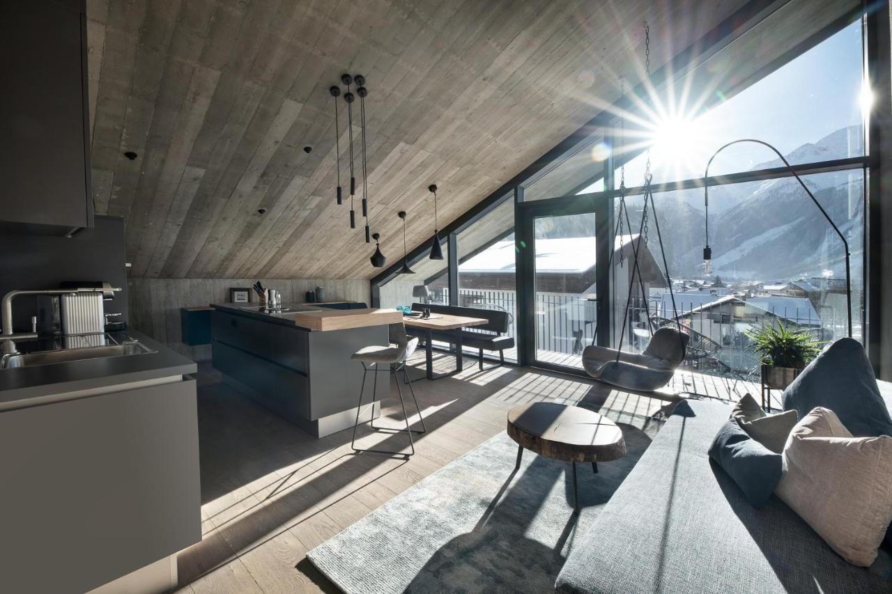 Glanz & Glory Appartements Laengenfeld エクステリア 写真