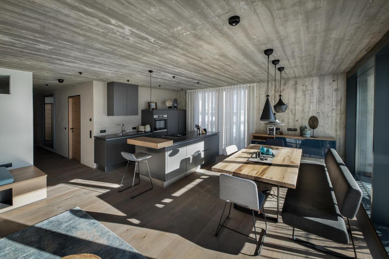 Glanz & Glory Appartements Laengenfeld エクステリア 写真